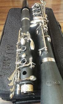 New Bb Clarinet Great Quality + Case/Reeds/Accessories