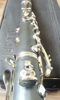 New Bb Clarinet Great Quality + Case/Reeds/Accessories